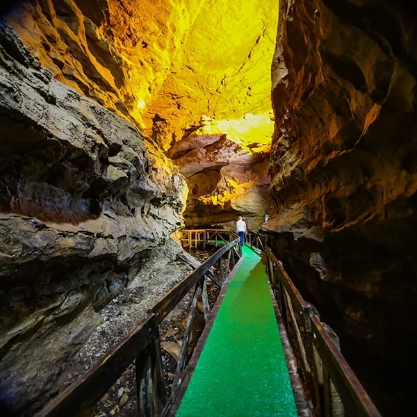 زيارة مغارة تشال