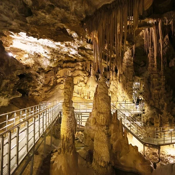 زيارة مغارة تشال