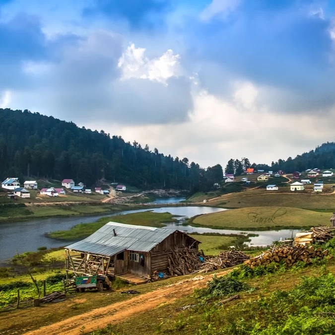 Breakfast and head to the charming Sakarya area