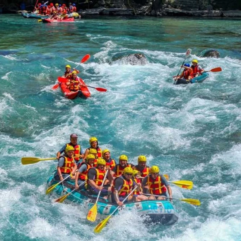 جولة الرافتينغ المثيرة