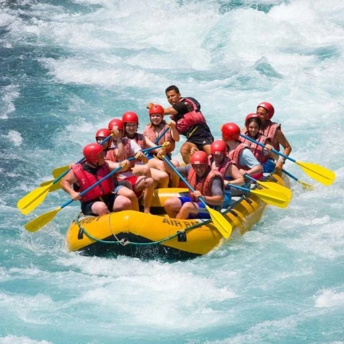 جولة الرافتينغ المثيرة