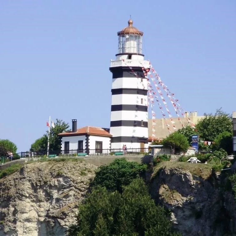 مغامرات شيلا وأغوا