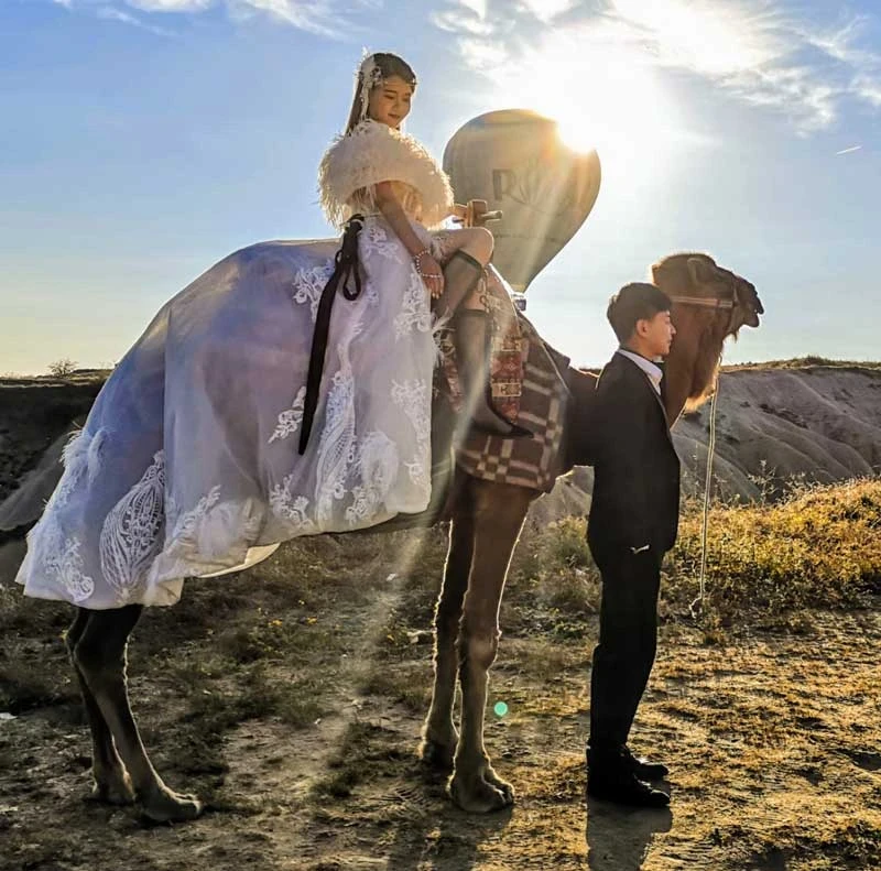 جولة ركوب الجمال في كابادوكيا