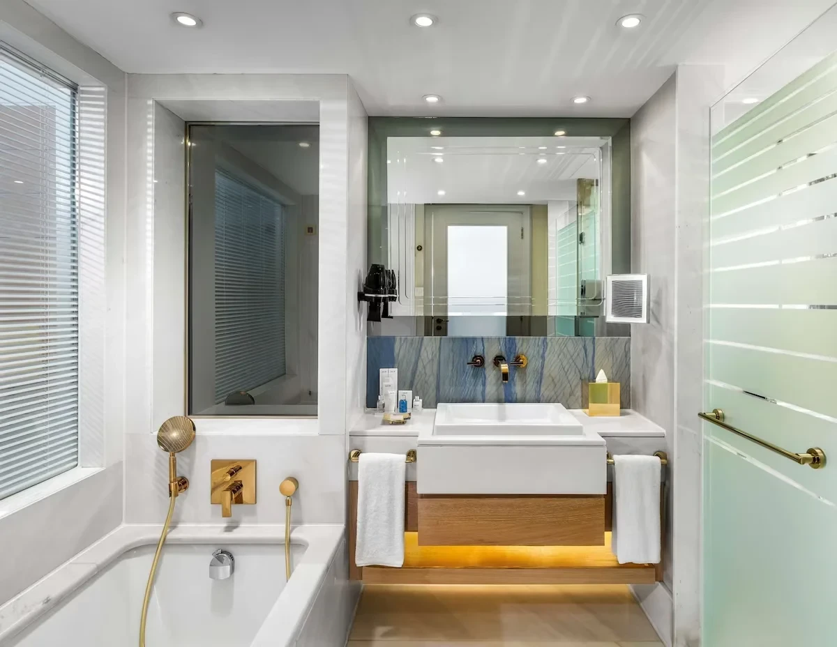 فندق راديسون بلو شيشلي