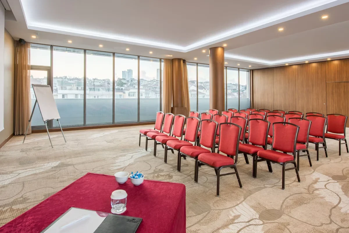 Crowne Plaza Istanbul - Harbiye