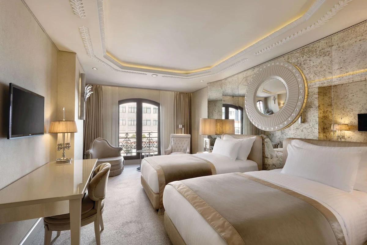 Wyndham Grand Istanbul Kalamis Marina Hotel