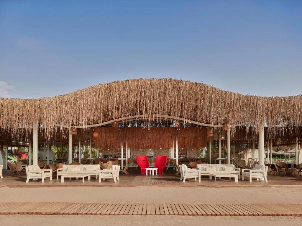 Lara Barut Collection