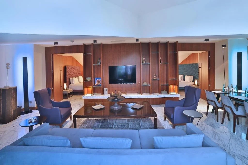 Dosso Dossi Hotels Downtown