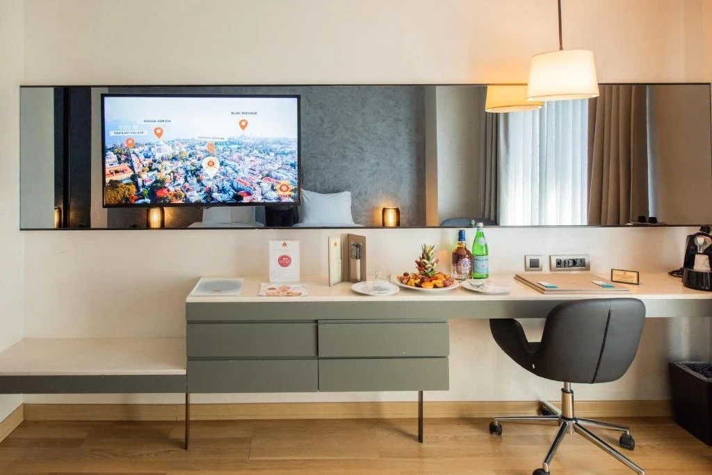 Dosso Dossi Hotels Downtown