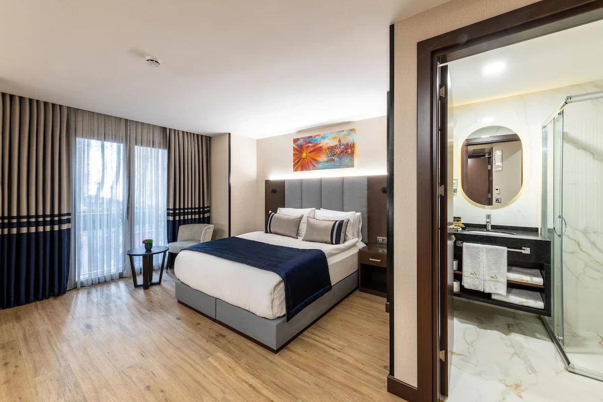 Aprilis Deluxe Hotel