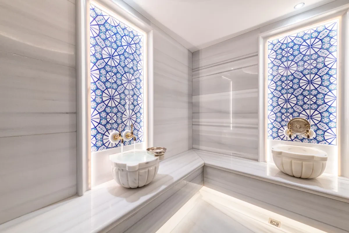 Aprilis Deluxe Hotel