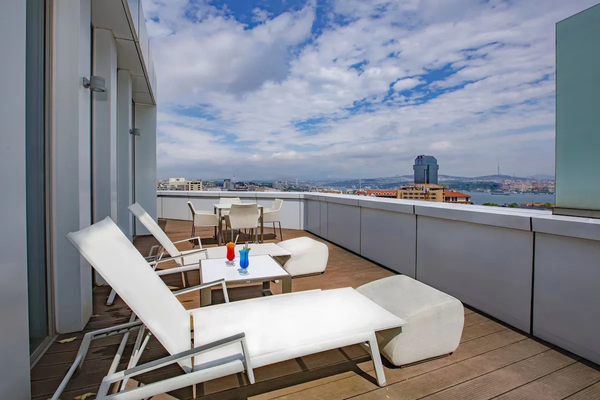 The Elysium Taksim Special Class