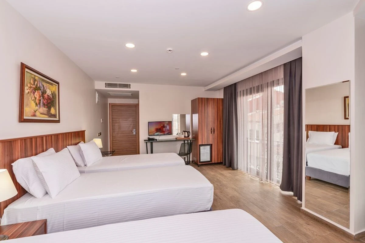 La Wisteria Boutique Hotel