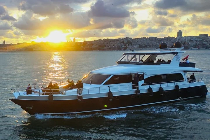 Bosphorus Sunset Cruise on a Luxury Yacht