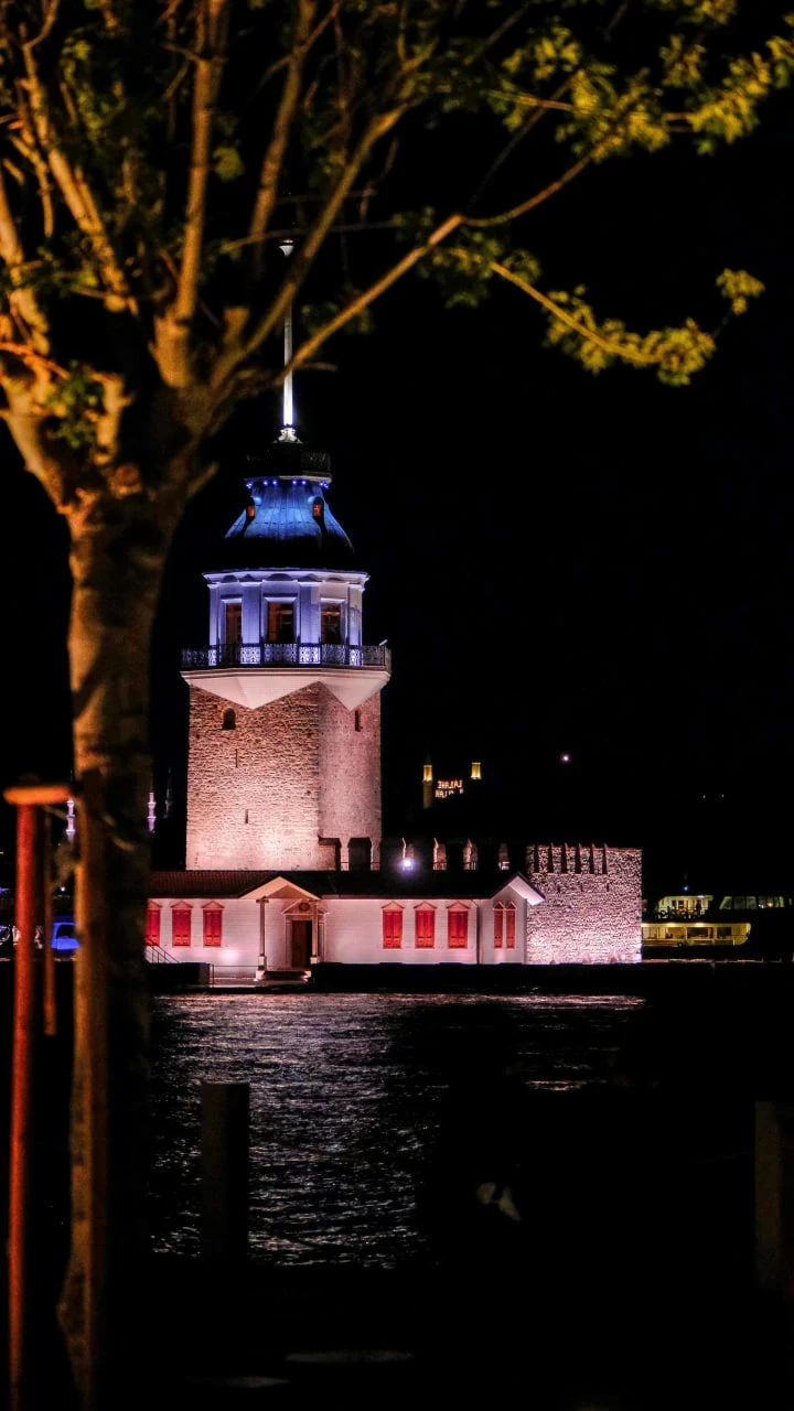 جولة برج العذراء مع دليل صوتي