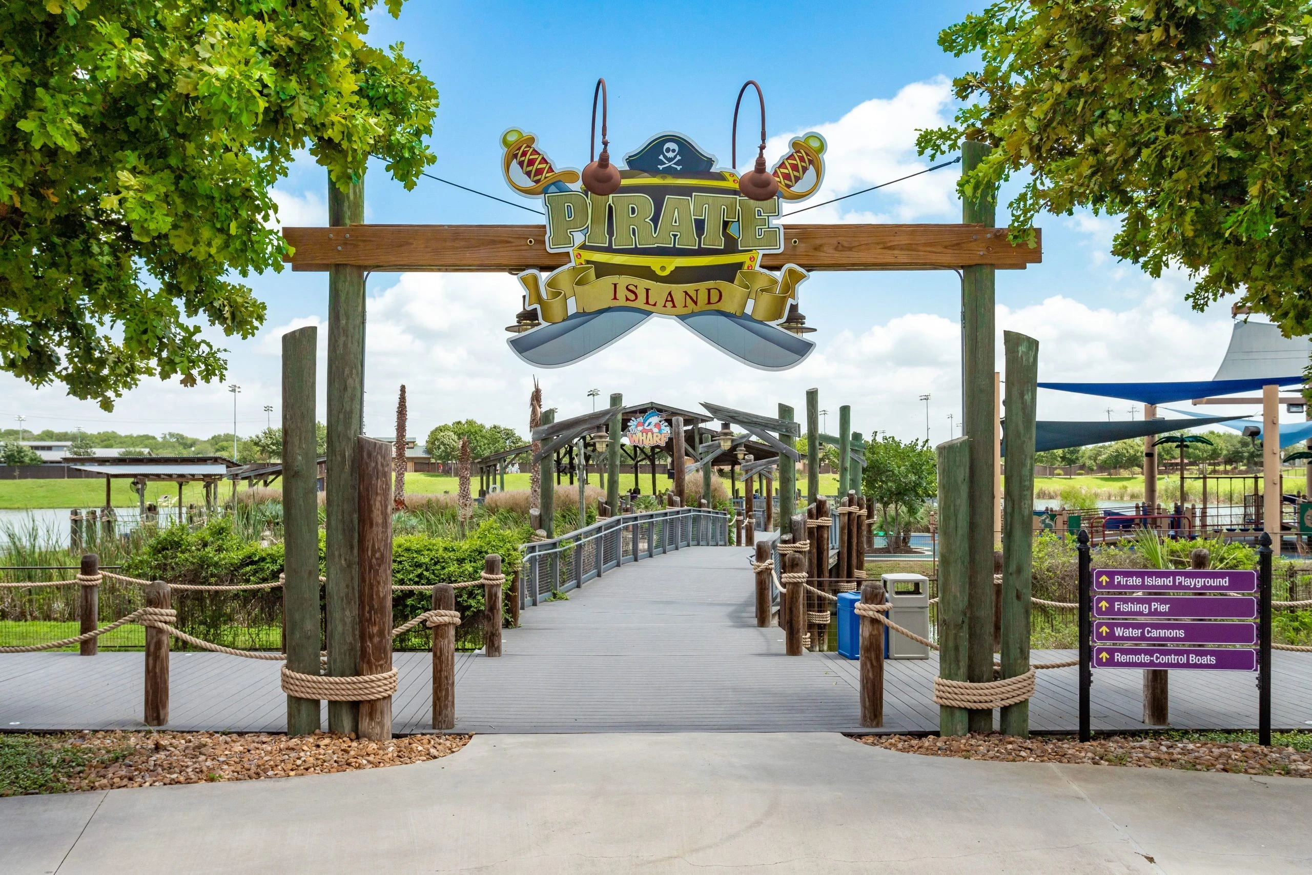 دخول مدينة ملاهي جزيرة القراصنة