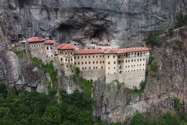 Private All-Inclusive 2-Day Trip in Trabzon – Nature & Heritage Experience