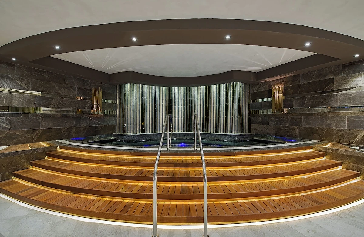 فندق هيلتون إسطنبول كوزياتاغي