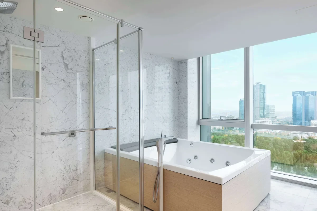 Wyndham Grand Levent Hotel